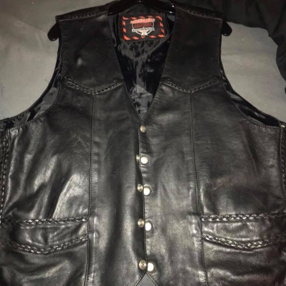 Vintage leather cut